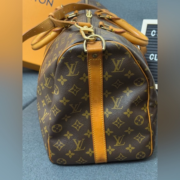 Louis Vuitton Monogram Keepall Bandolier 45 bag - Picture 11 of 17
